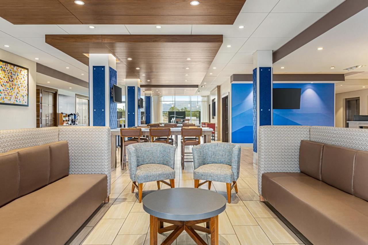 Holiday Inn Express & Suites - Ukiah By Ihg Экстерьер фото