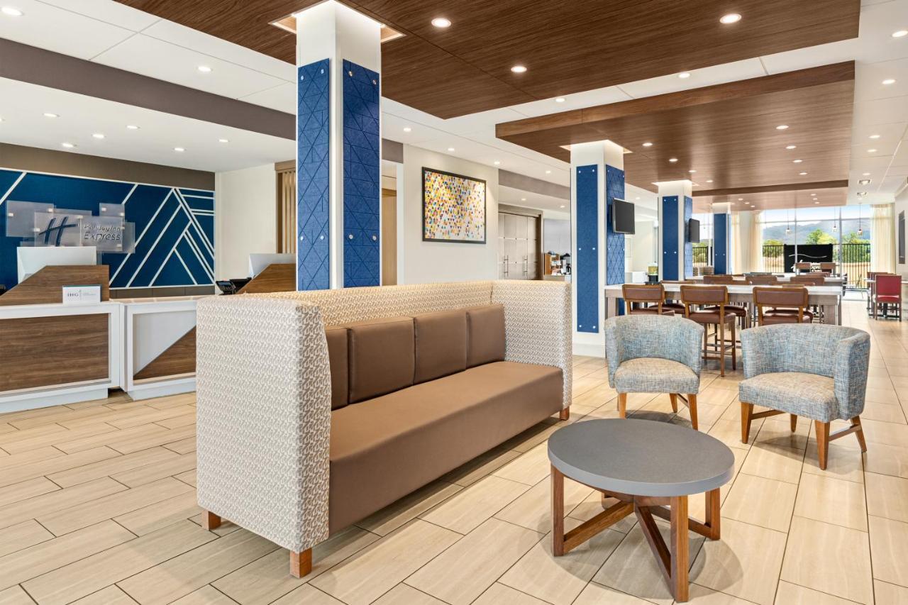 Holiday Inn Express & Suites - Ukiah By Ihg Экстерьер фото