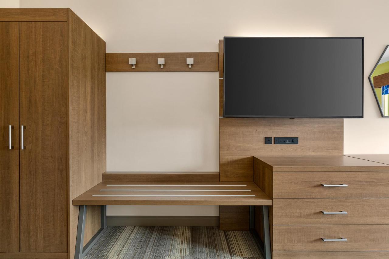 Holiday Inn Express & Suites - Ukiah By Ihg Экстерьер фото